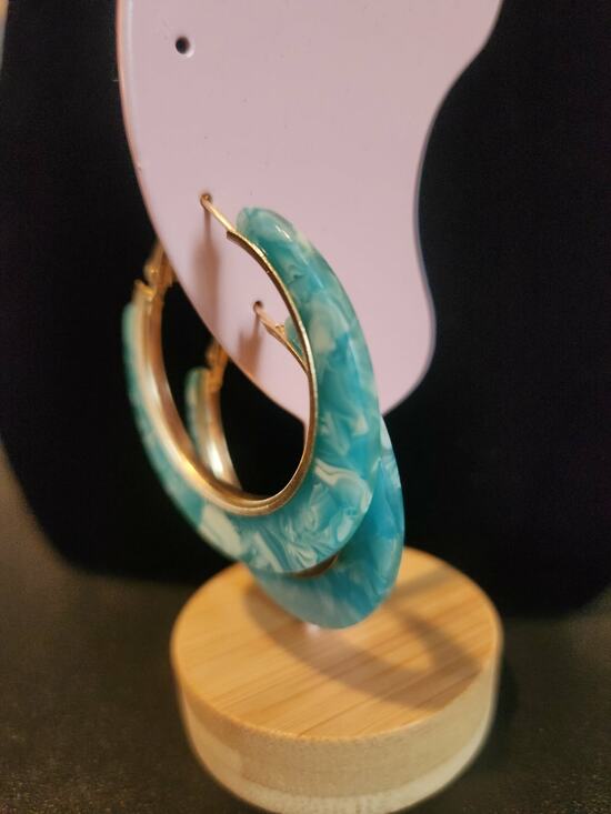 Unbranded Jewelry - Aqua & White Marbled Acrylic Hoop Earrings With Gold Tone Hardware